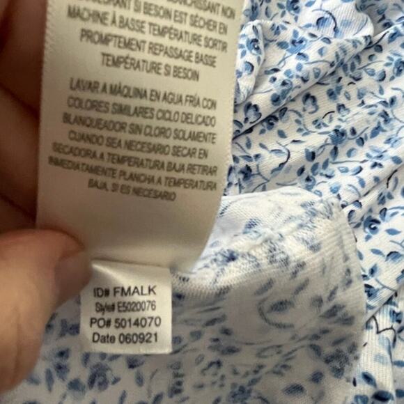 Eileen West Ladies Small Blue Floral Polyester Blend Long Sleeves Cottage - Picture 10 of 12